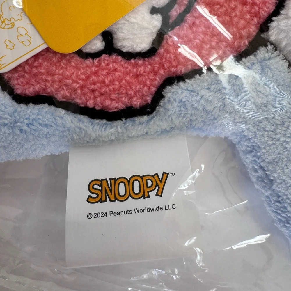 3 Peanuts Snoopy Happy Essentials Hand Towels